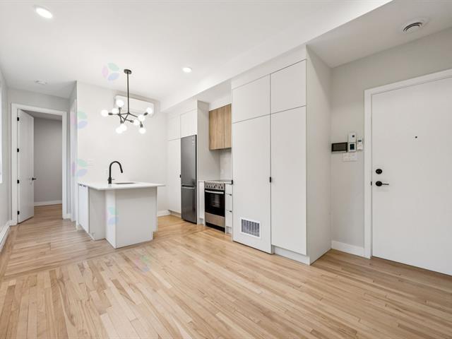 5325 Rue De Brébeuf|#305|Montréal (Le Plateau-Mont-Royal), Quebec H2J3L8