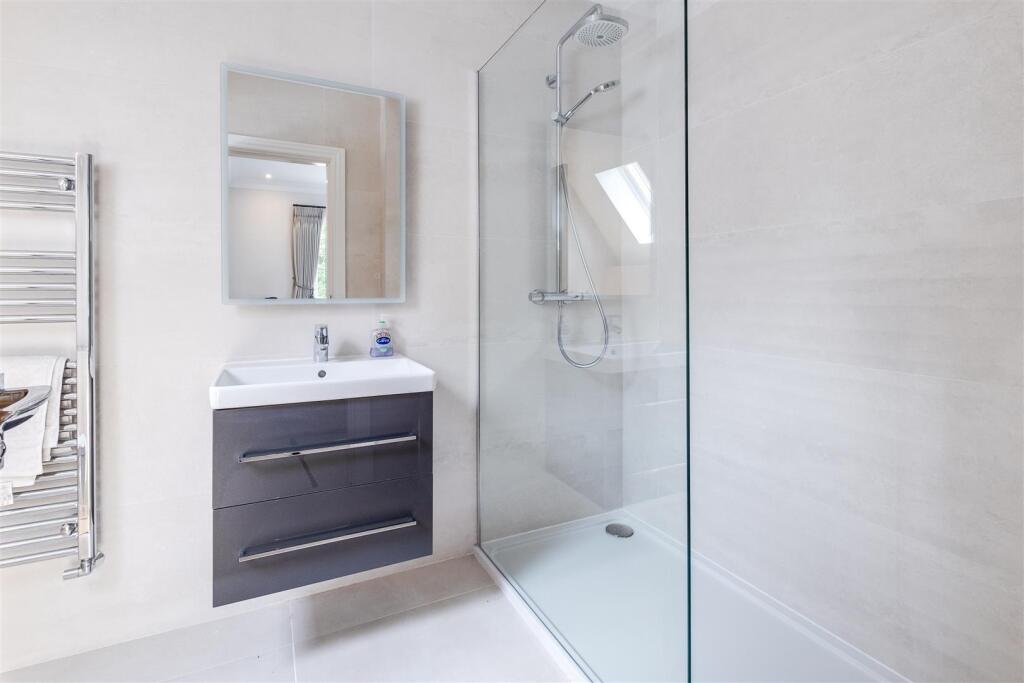 Additional image 47 of Hartopp Road, Four Oaks Park