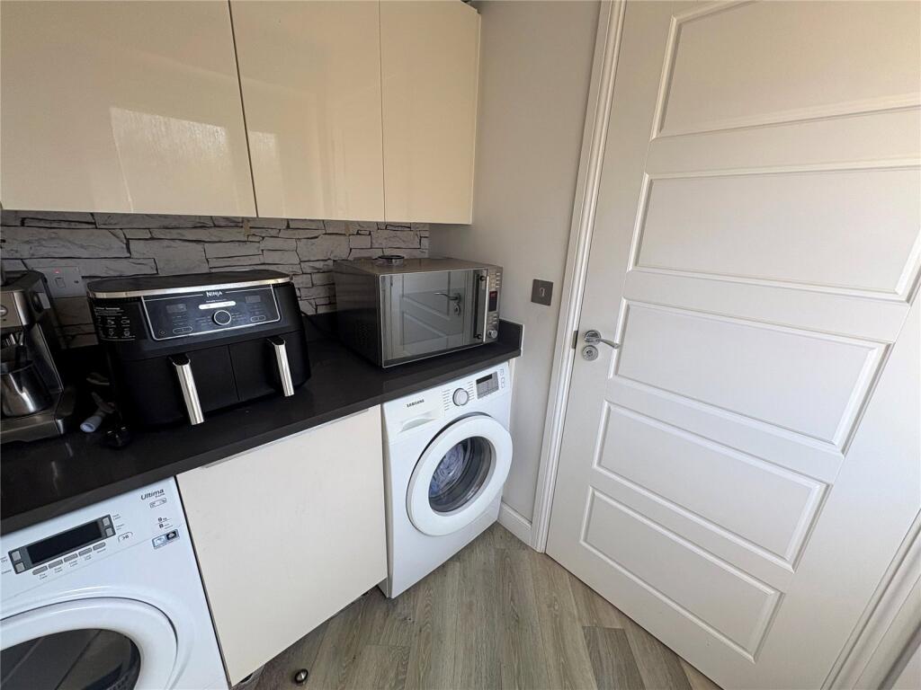 Additional image 6 of Rectory Gardens, Alvechurch, Birmingham, Worcestershire, B48