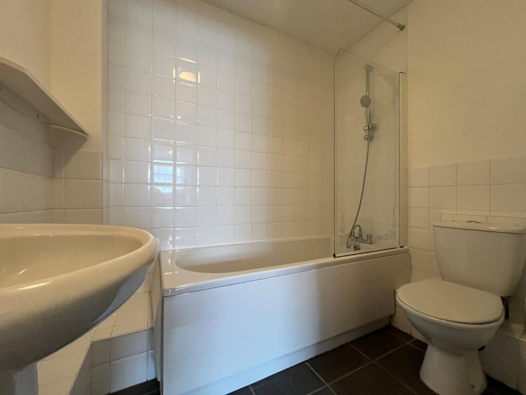 Additional image 9 of Warwick Road, Solihull, West Midlands, B92