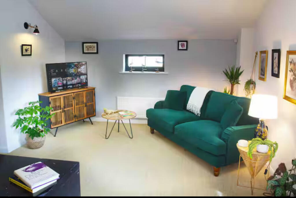 Additional image 4 of , Old Brewery Place, Somerset, BA3