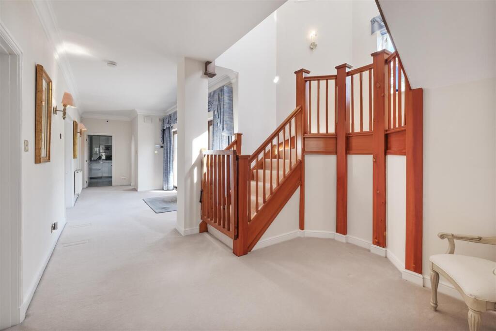 Additional image 8 of Selwyn Walk, Little Aston, Sutton Coldfield