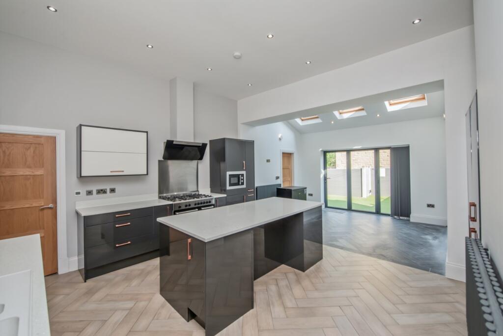 Additional image 2 of Oxford Road, Gomersal, Cleckheaton, BD19