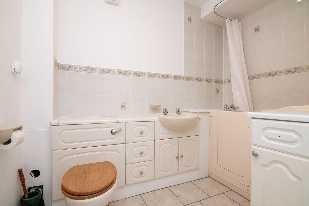 Additional image 24 of Flat 5, Beaudesert Park, Birmingham Road, Henley-in-Arden, B95 5QB