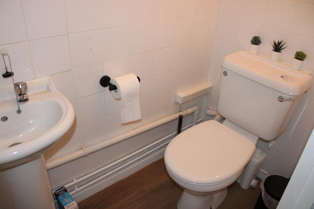 Additional image 10 of North Western Yeovil