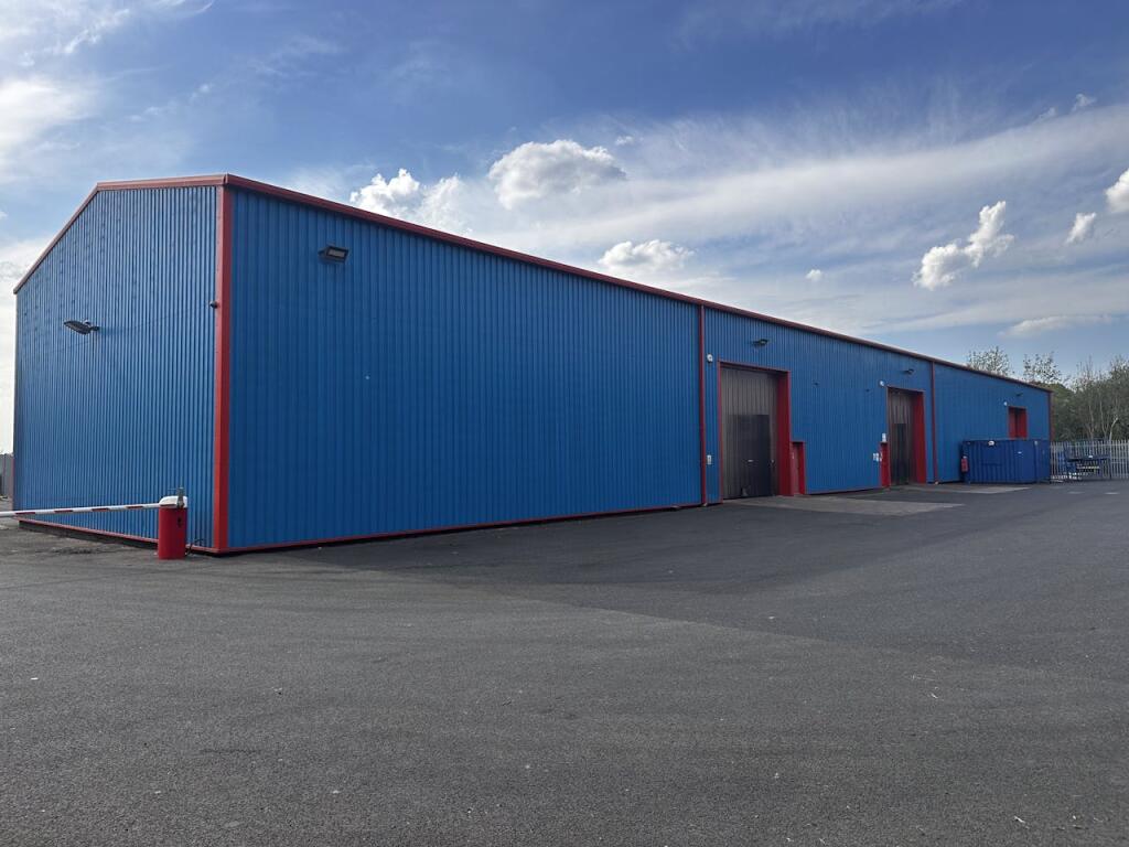 Additional image 4 of 28a Amber Way, Halesowen, West Midlands, B62 8AY