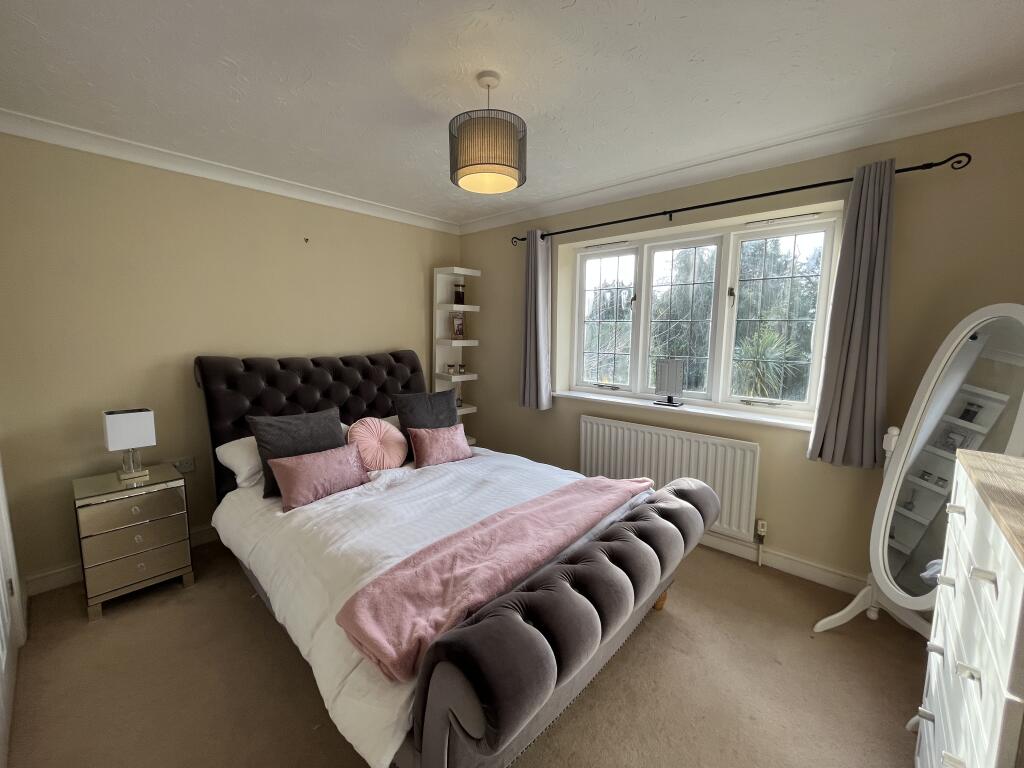 Additional image 19 of Oakridge Park, YEOVIL