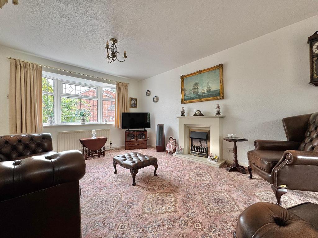 Additional image 7 of St Cuthberts Close, West Bromwich, West Midlands, B70 6TP