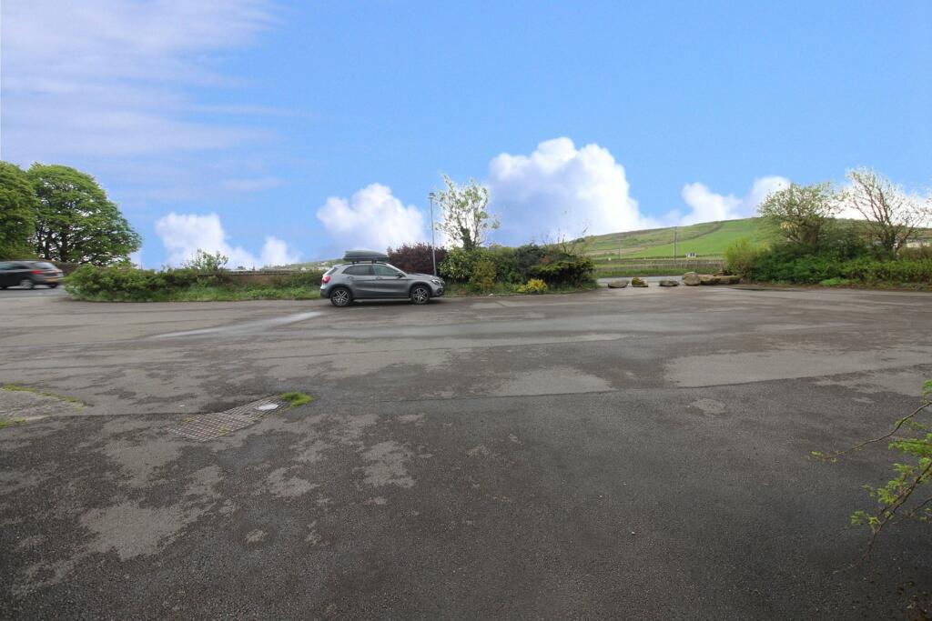 Additional image 17 of Halifax Road, Denholme, Bradford, BD13