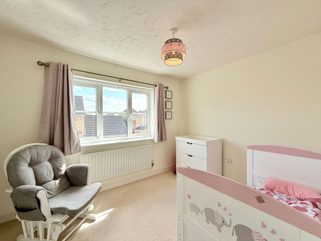 Additional image 10 of Finmere Way, Shirley
