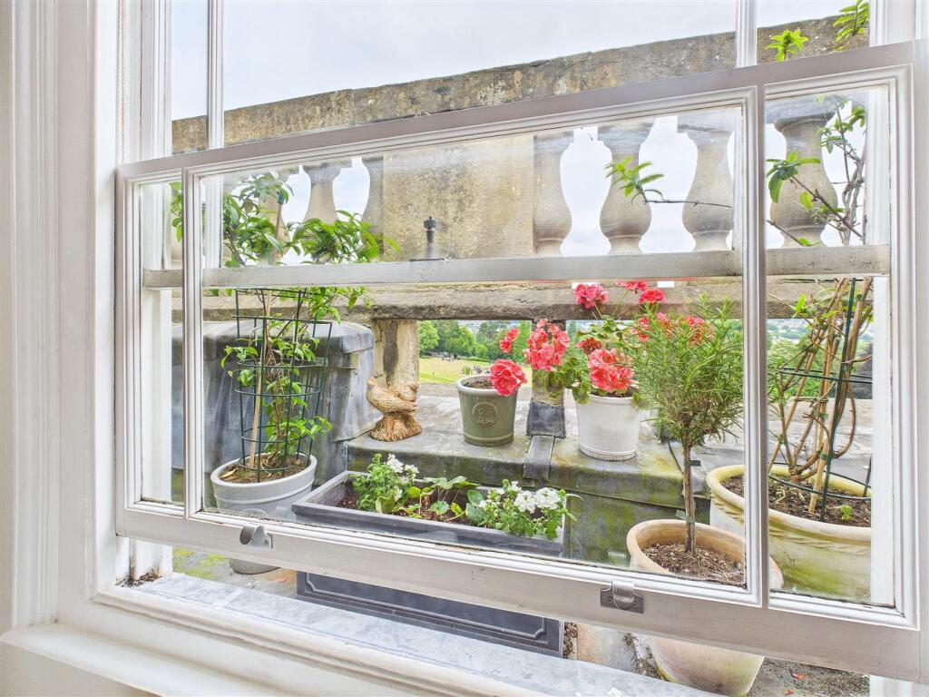 Additional image 13 of Royal Crescent, Bath