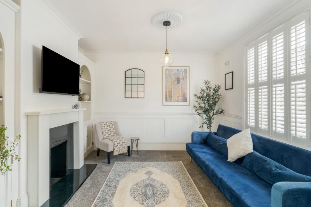 Additional image 2 of High Street, Henley-in-Arden, B95