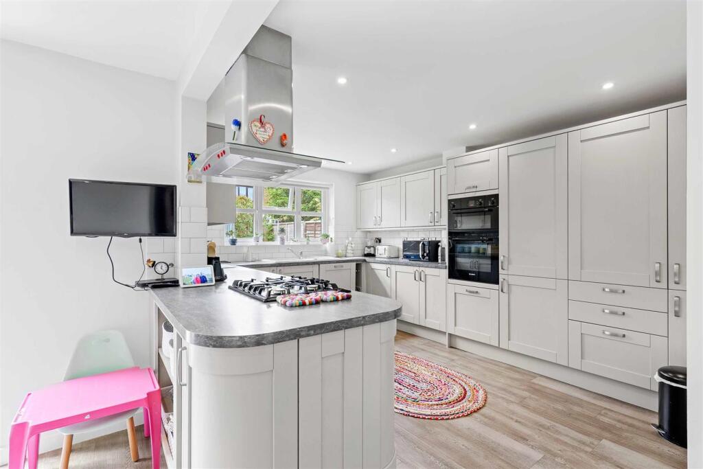Additional image 6 of Victoria Way, Bidford-On-Avon, Alcester