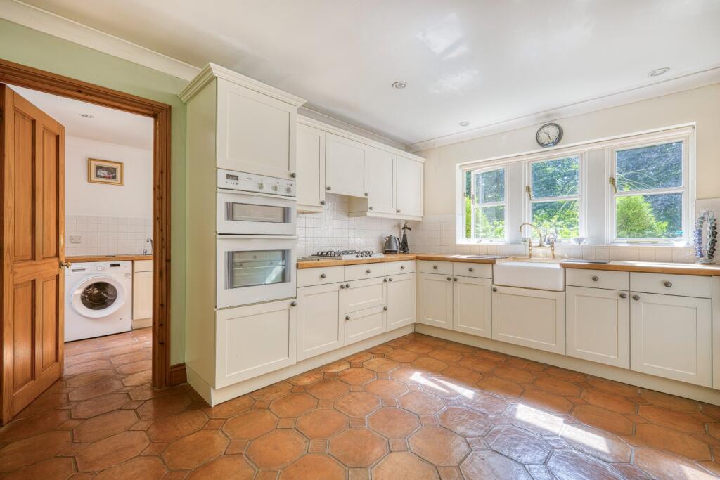 Additional image 12 of Nr. Wells