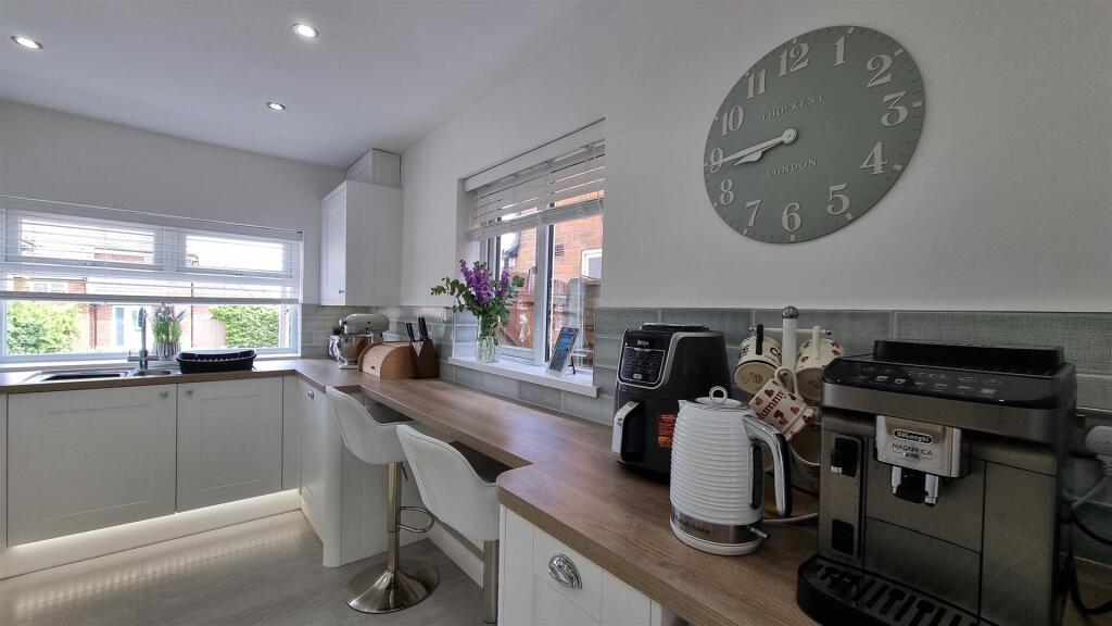 Additional image 7 of Douglas Road, Hollywood, Birmingham