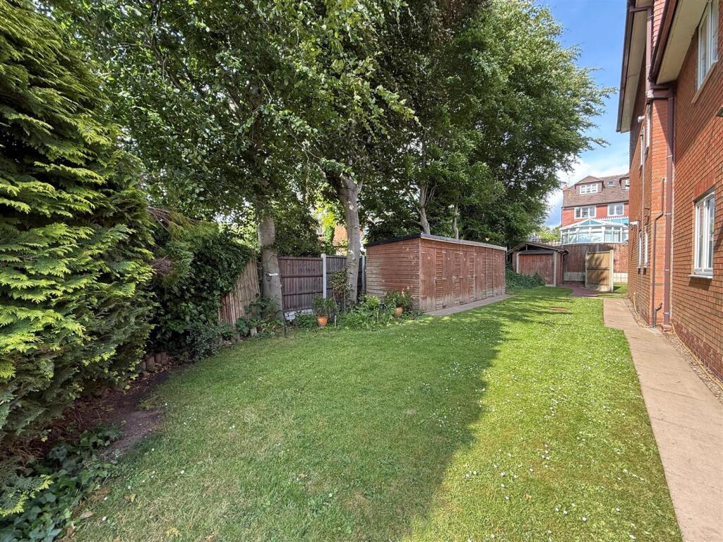 Additional image 26 of Newbury Close, Halesowen