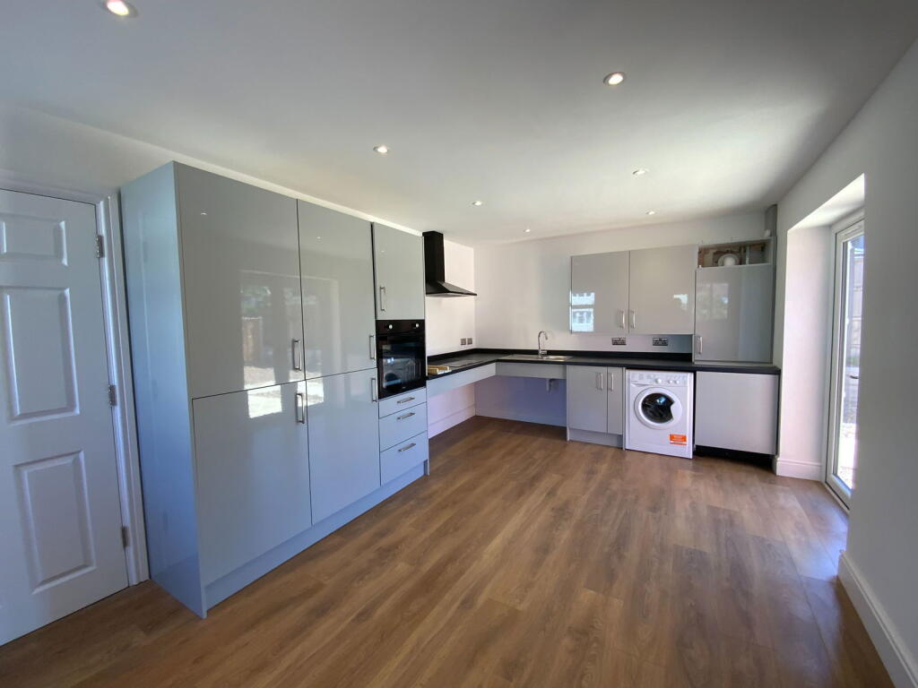 Additional image 7 of Hill Top Avenue, Halesowen, B62 9EH