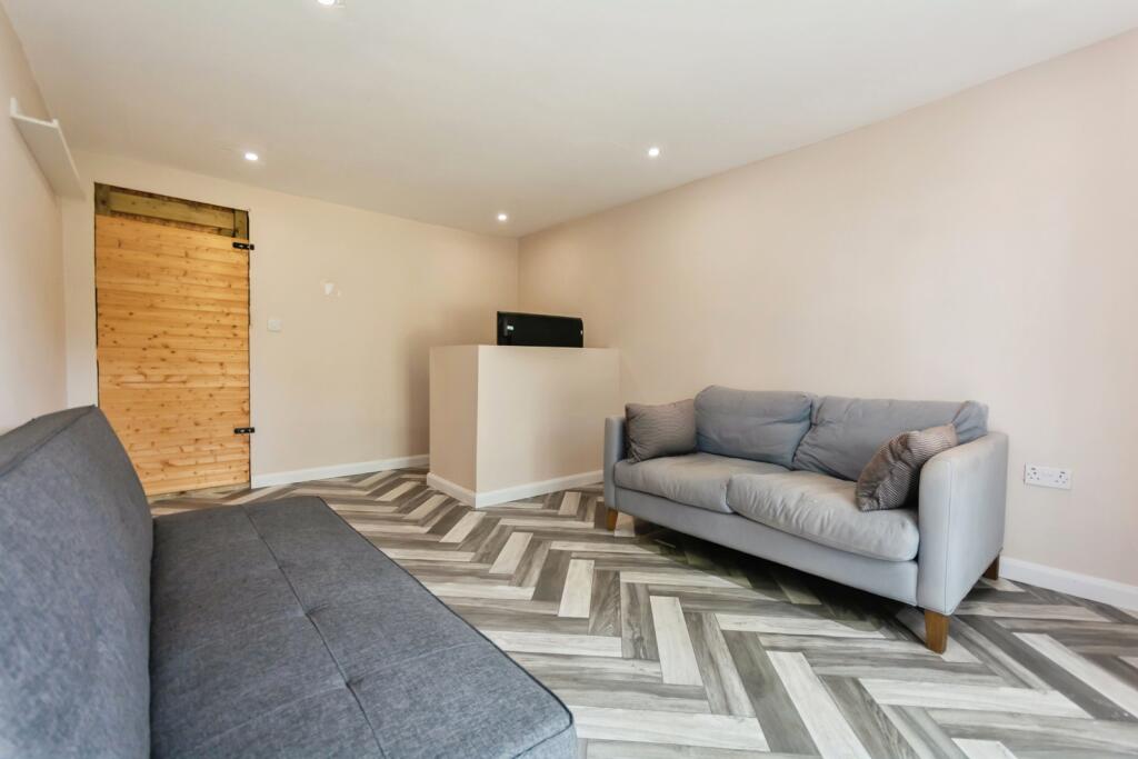 Additional image 10 of Summerfield Road, Solihull, West Midlands, B92