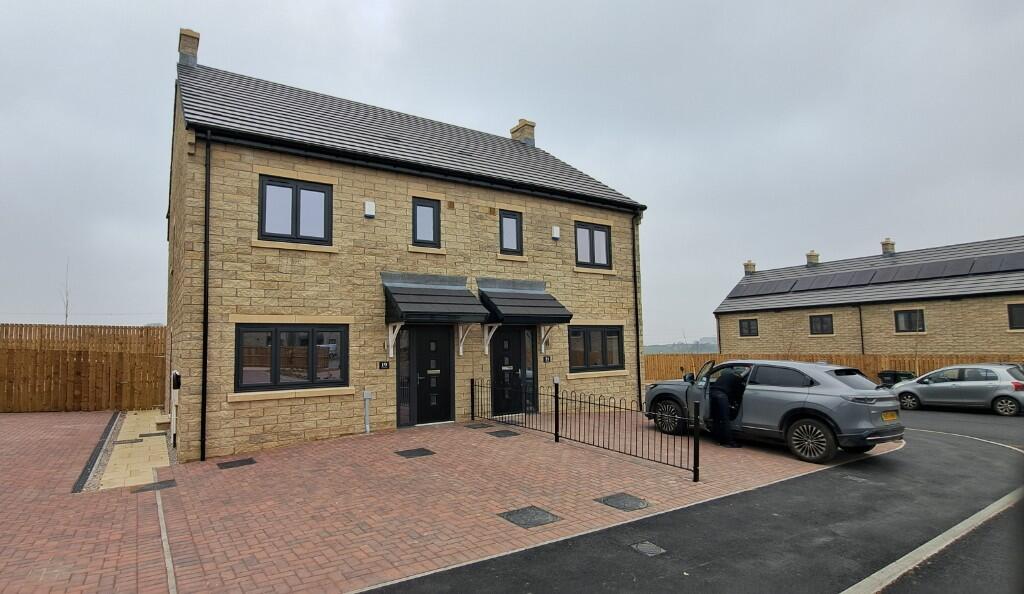 Additional image 6 of Halifax Road,
Denholme,
Bradford,
BD13 4EZ