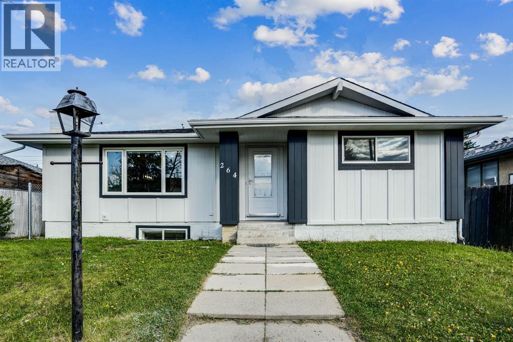 264 Penbrooke Close SE|Calgary, Alberta T2A3P1