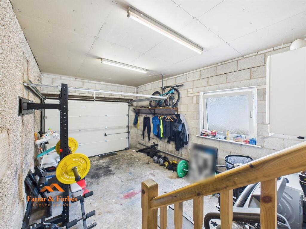 Additional image 32 of Standroyd Drive, Colne
