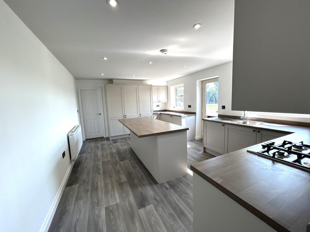 Additional image 4 of Old Hart Soil Farm Yard, Highmoor Lane, Cleckheaton, BD19