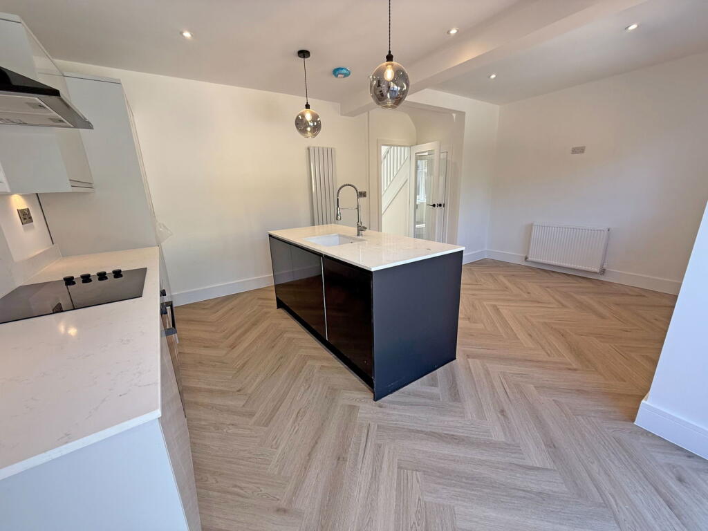 Knightsbridge Road, Solihull, B92 8RD