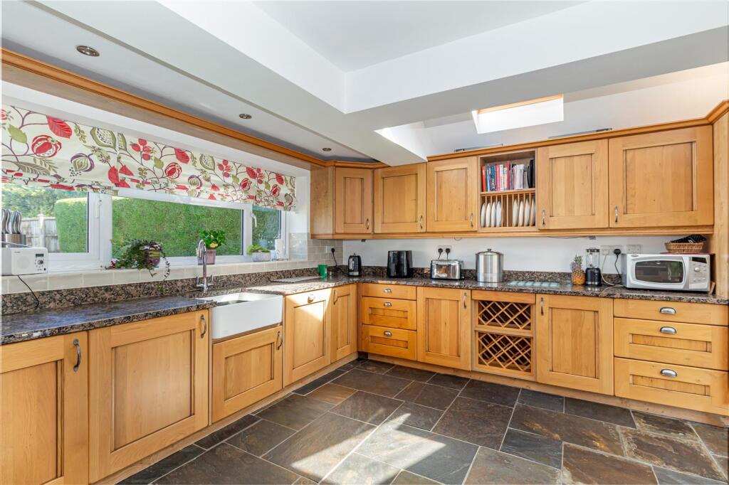 Additional image 5 of Droitwich Road, Hanbury, Bromsgrove