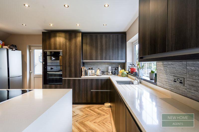 Additional image 4 of Langfield, Worsthorne, Burnley, BB10 3PR