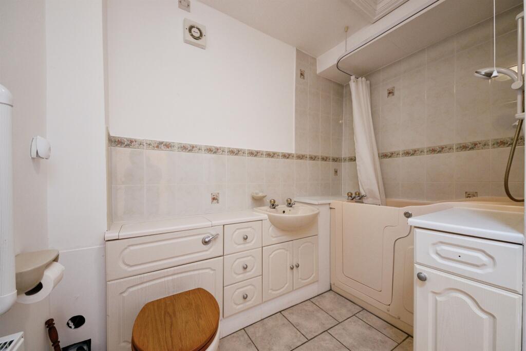 Additional image 10 of Birmingham Road, Henley-In-Arden