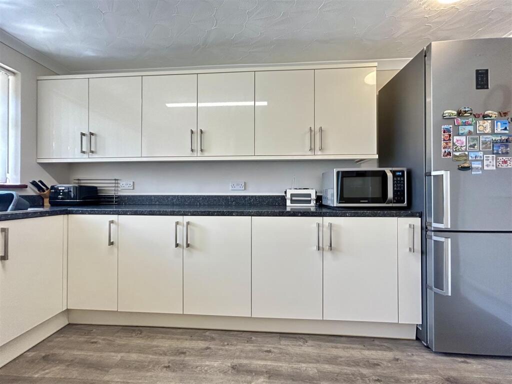 Additional image 5 of The Crescent, Cradley Heath