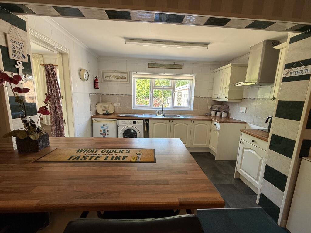 Additional image 4 of Bridle Way, Barwick, Yeovil, Somerset, BA22 9TN