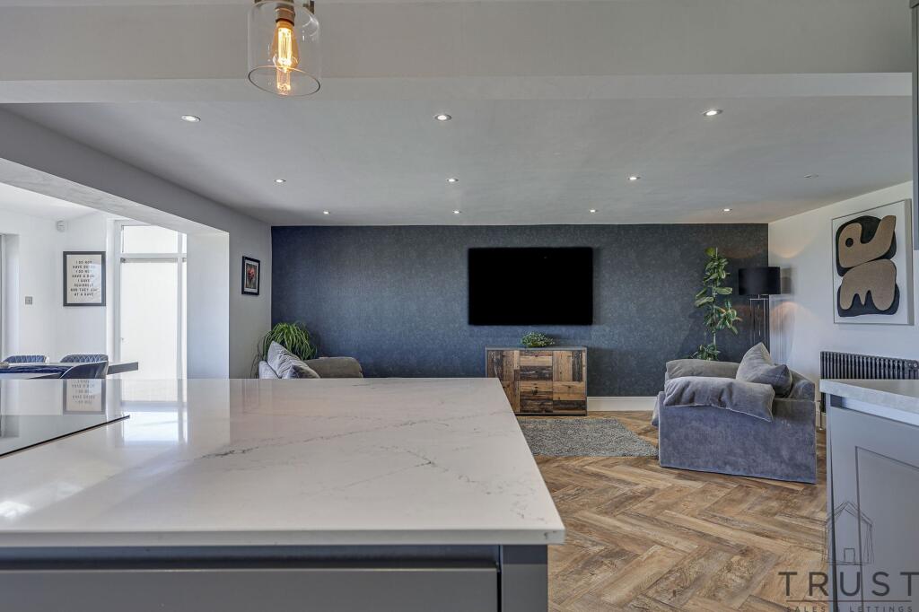 Additional image 15 of Wakefield Road, Drighlington, BD11