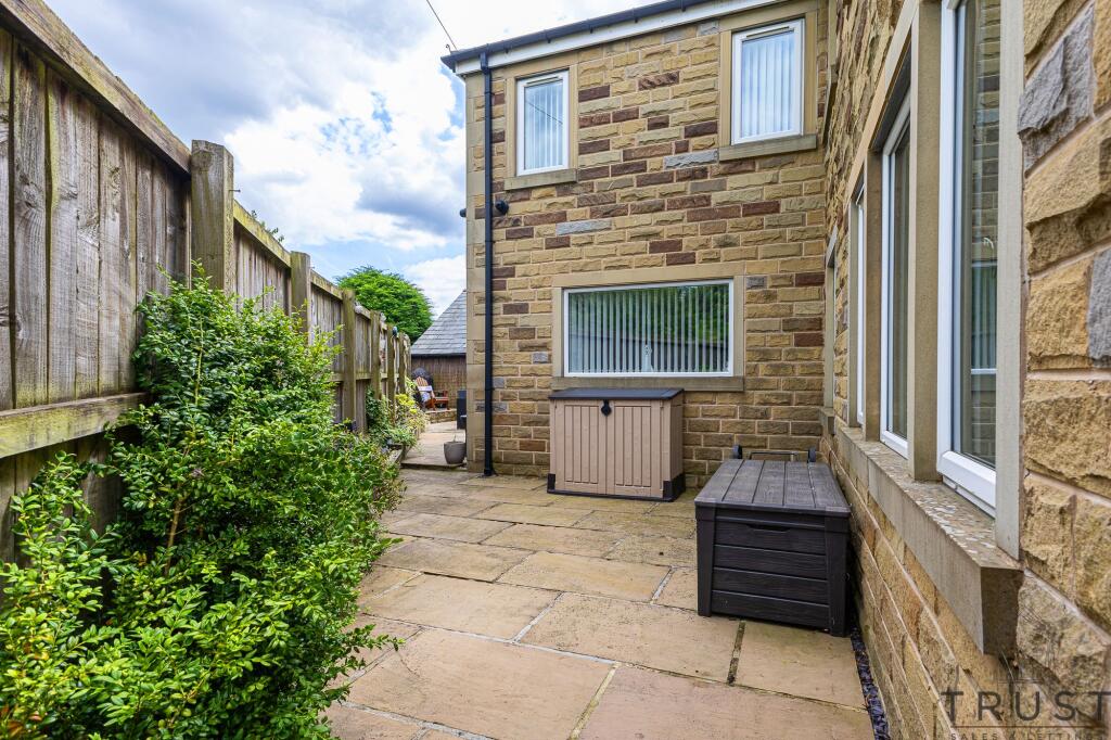 Additional image 87 of Bradford Road, Birkenshaw, BD11
