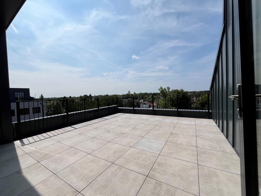 Additional image 12 of Broadoaks, Streetsbrook Road