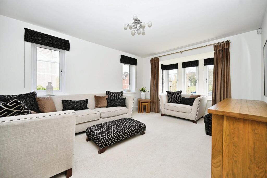 Additional image 7 of Providence Avenue, Bradford