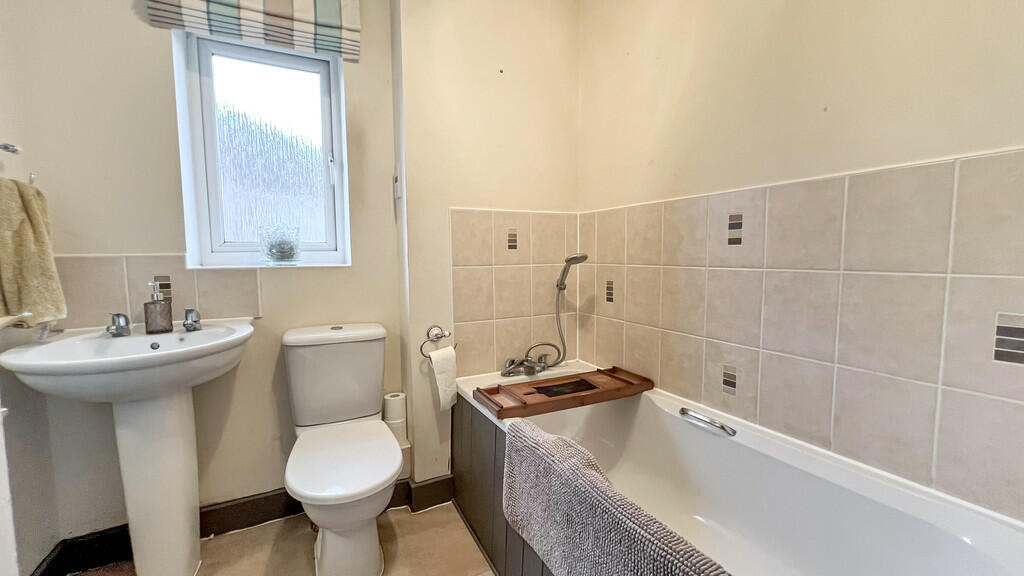 Additional image 14 of Swaledale Road, Warminster