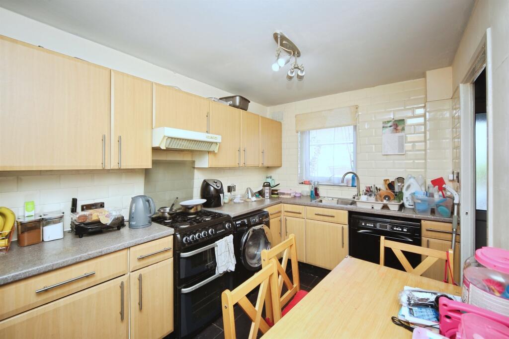 Additional image 19 of Huins Close, Redditch