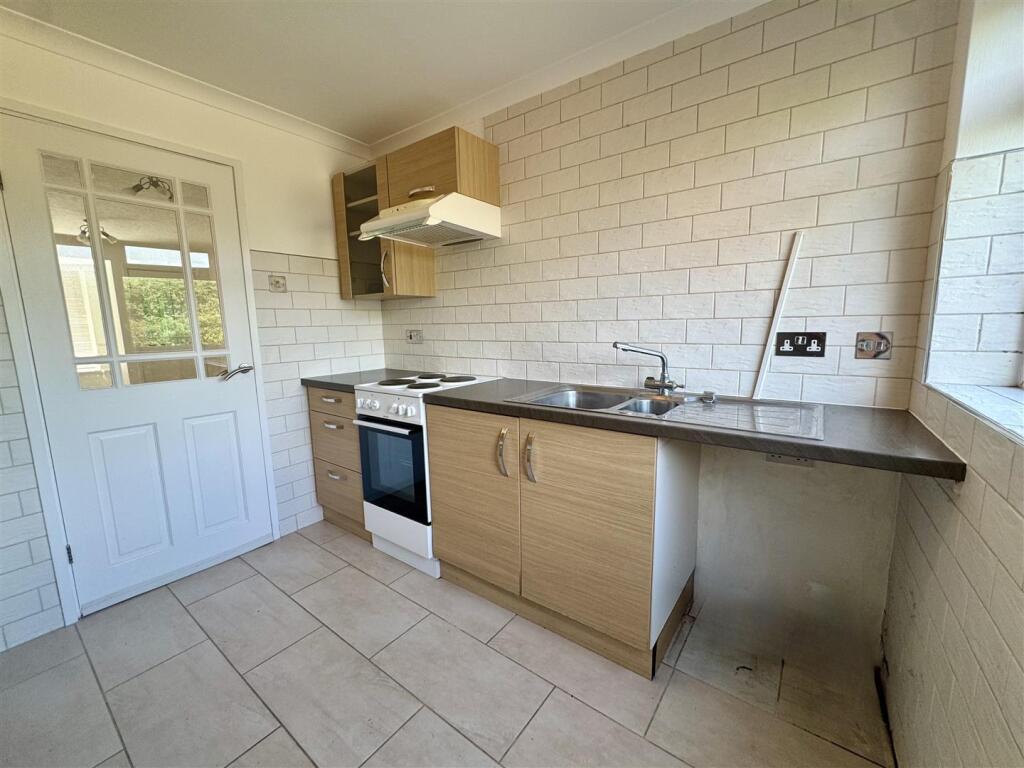 Additional image 9 of Wicklow Close, Halesowen