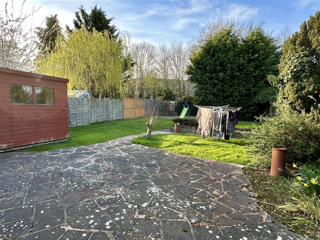 Additional image 11 of Meadow Road, Alcester