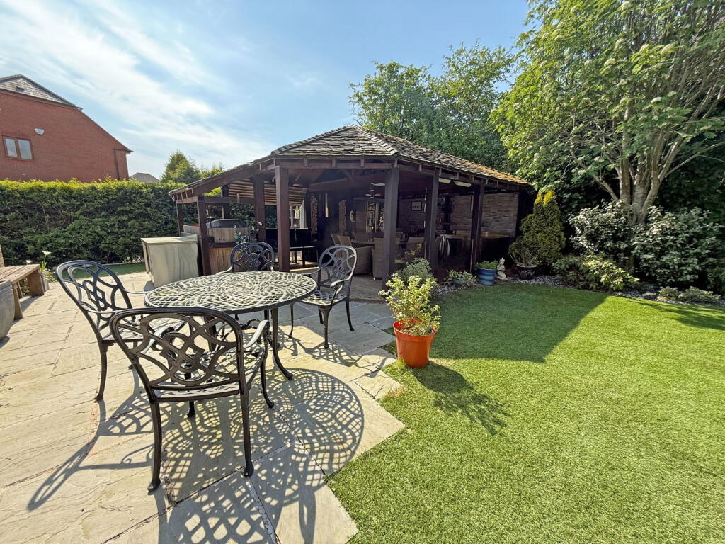 Additional image 5 of Brockhurst Lane, Dickens Heath, Solihull, B90 1RG
