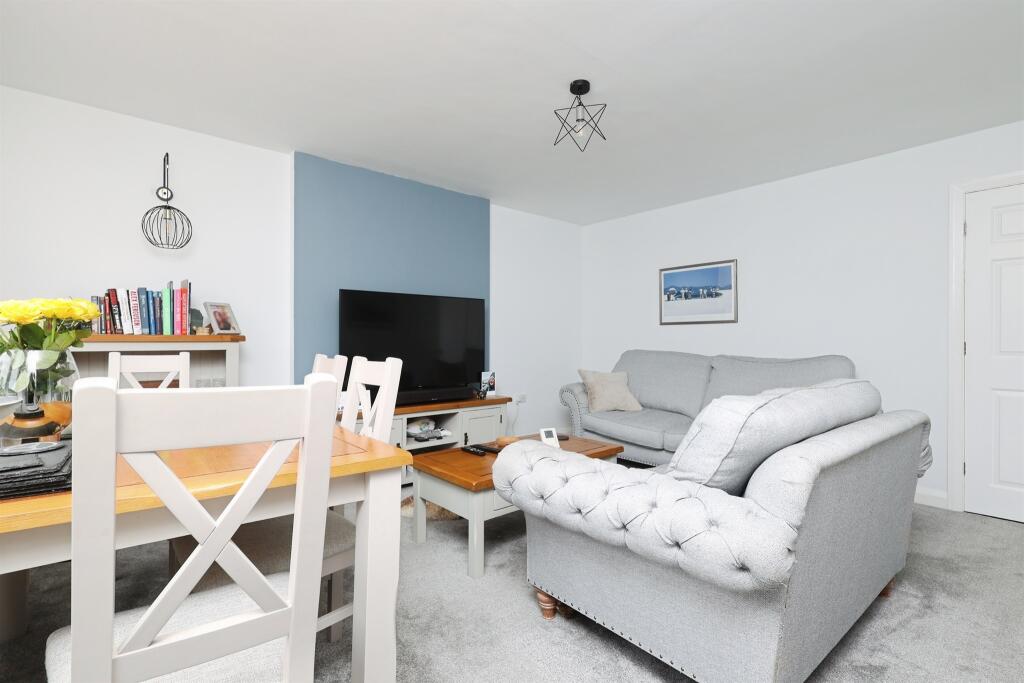 Additional image 8 of Fardew Court, Bingley