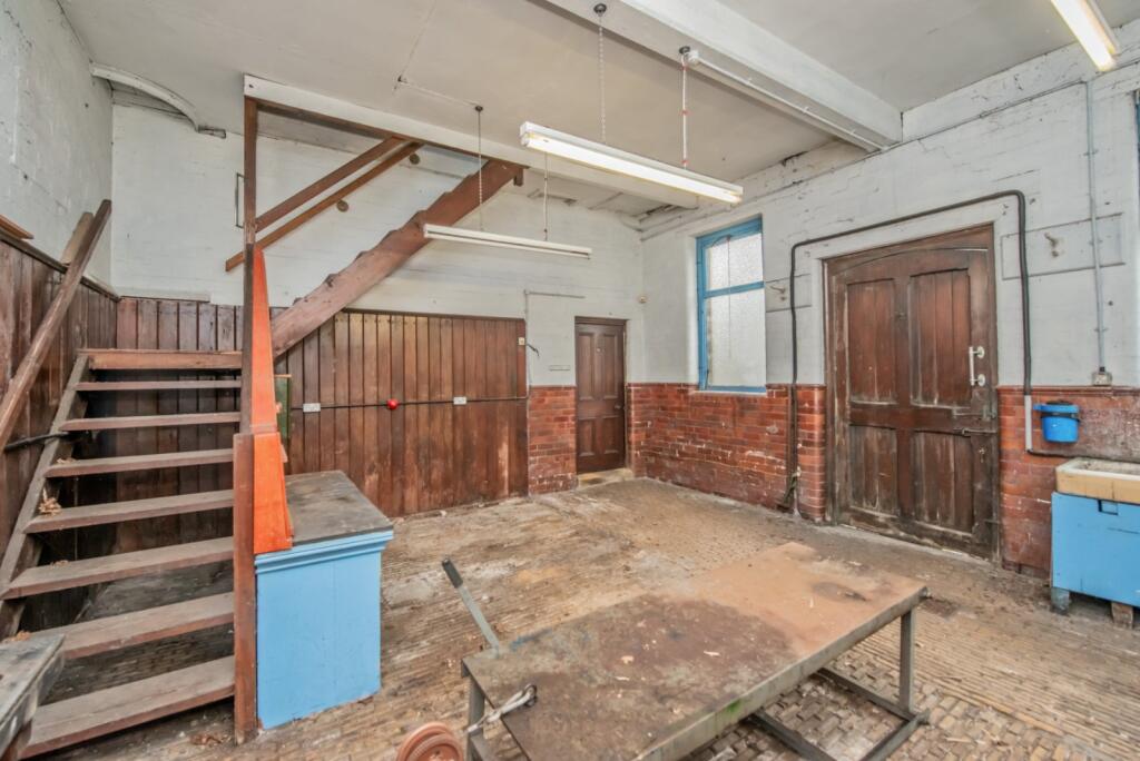 Additional image 4 of Snelsins Road, Cleckheaton, BD19