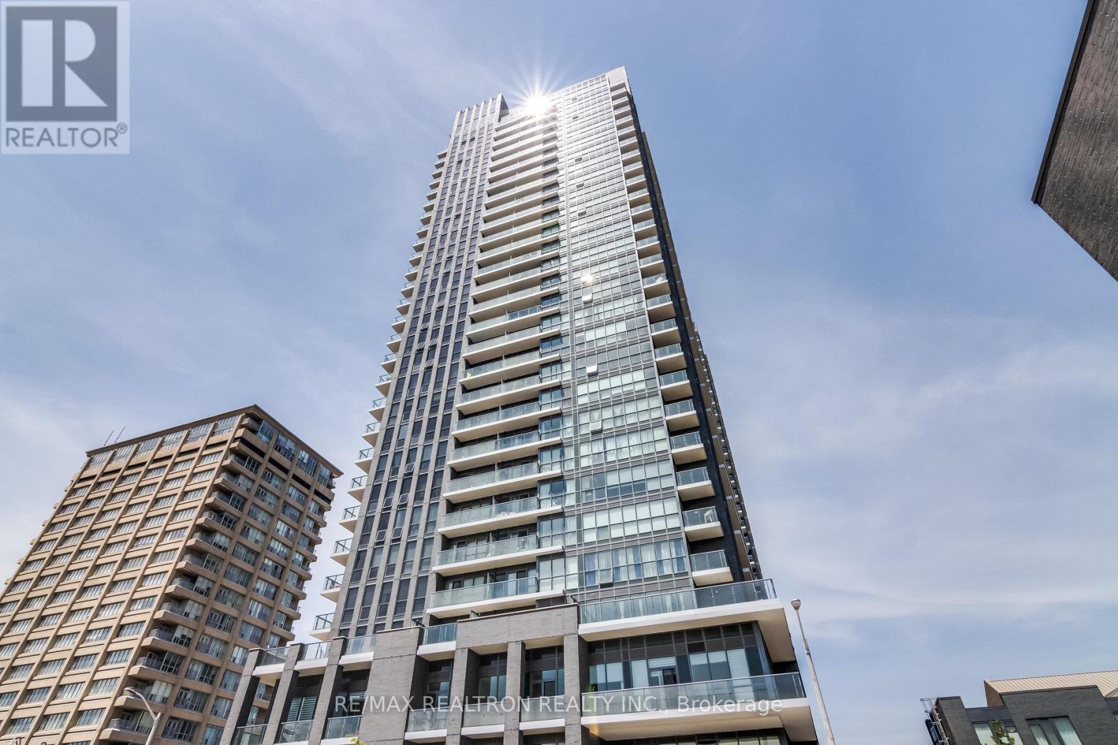 2407 - 2 SONIC WAY|Toronto (Flemingdon Park), Ontario M3C0P2