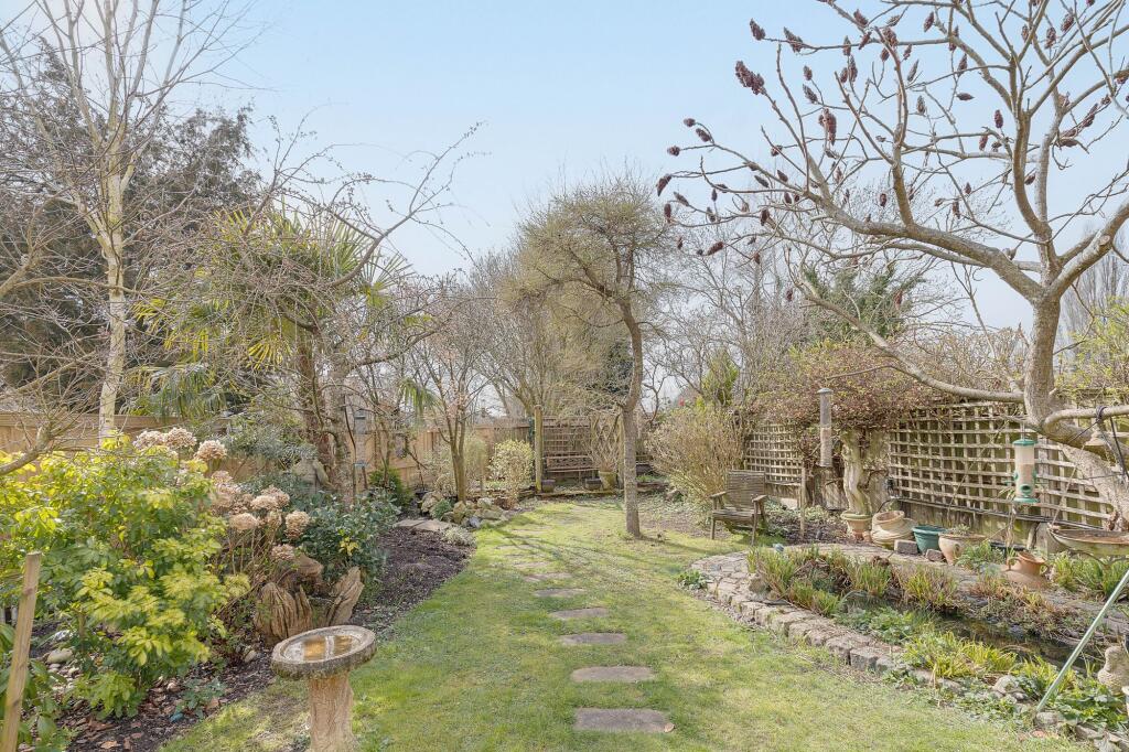 Additional image 20 of Moorfield Road, Alcester, B49