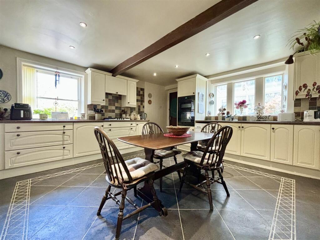 Additional image 7 of Chrisharben Park, Clayton