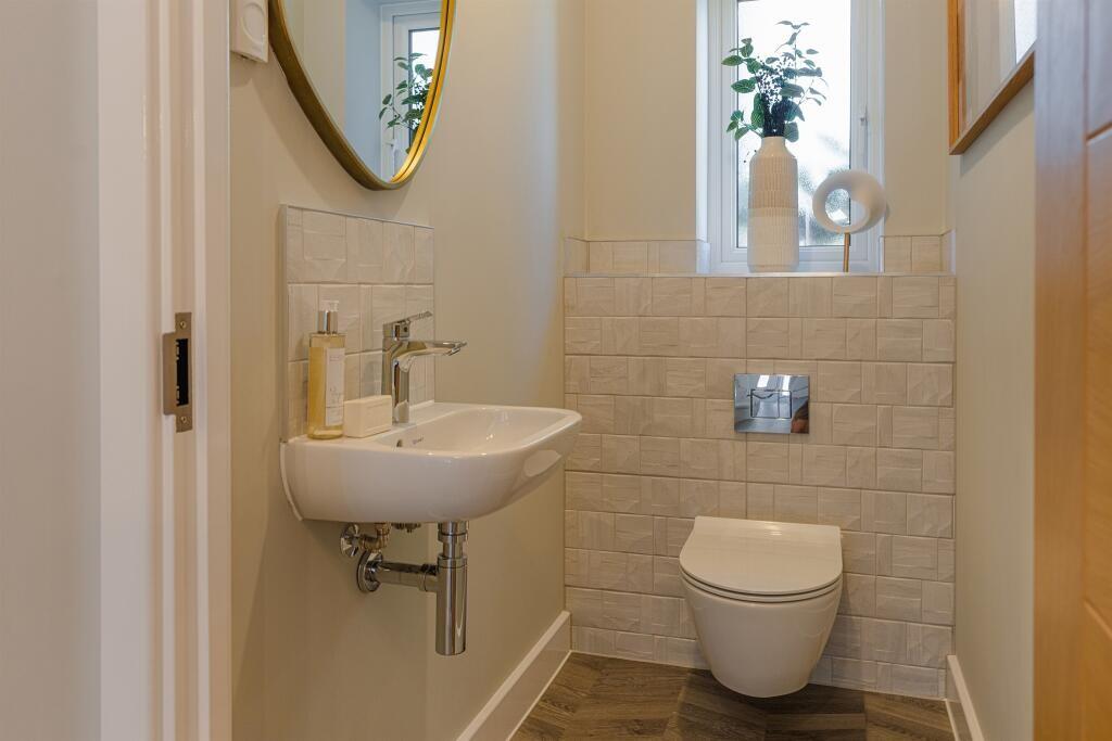 Additional image 7 of Chase Close, Wincanton, Somerset, BA9 9FU