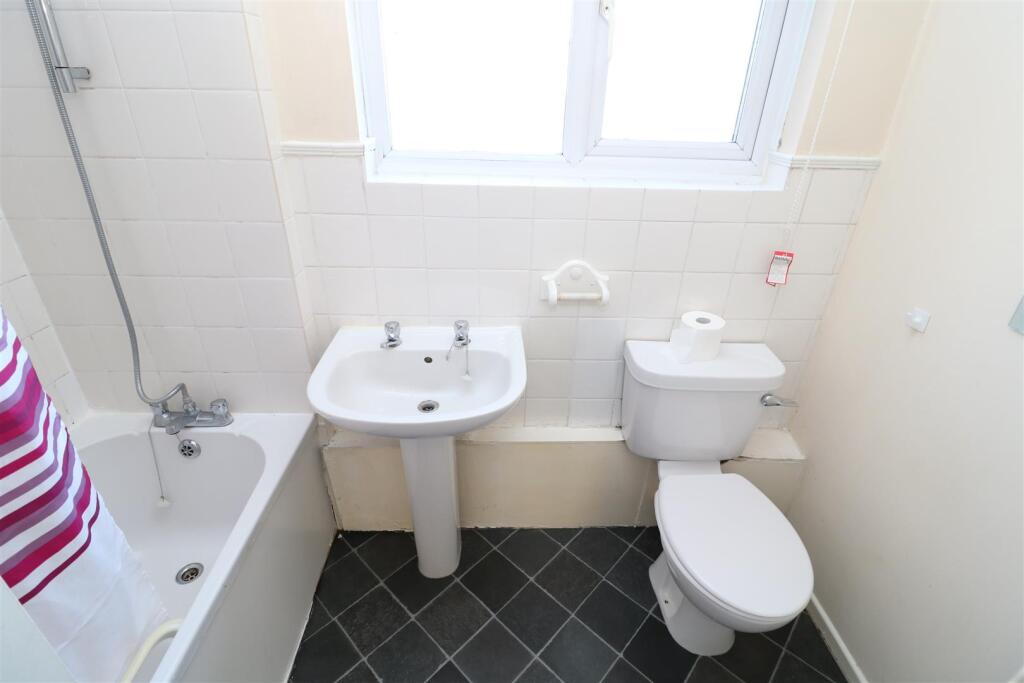 Additional image 5 of Buckleaze Close, Trowbridge