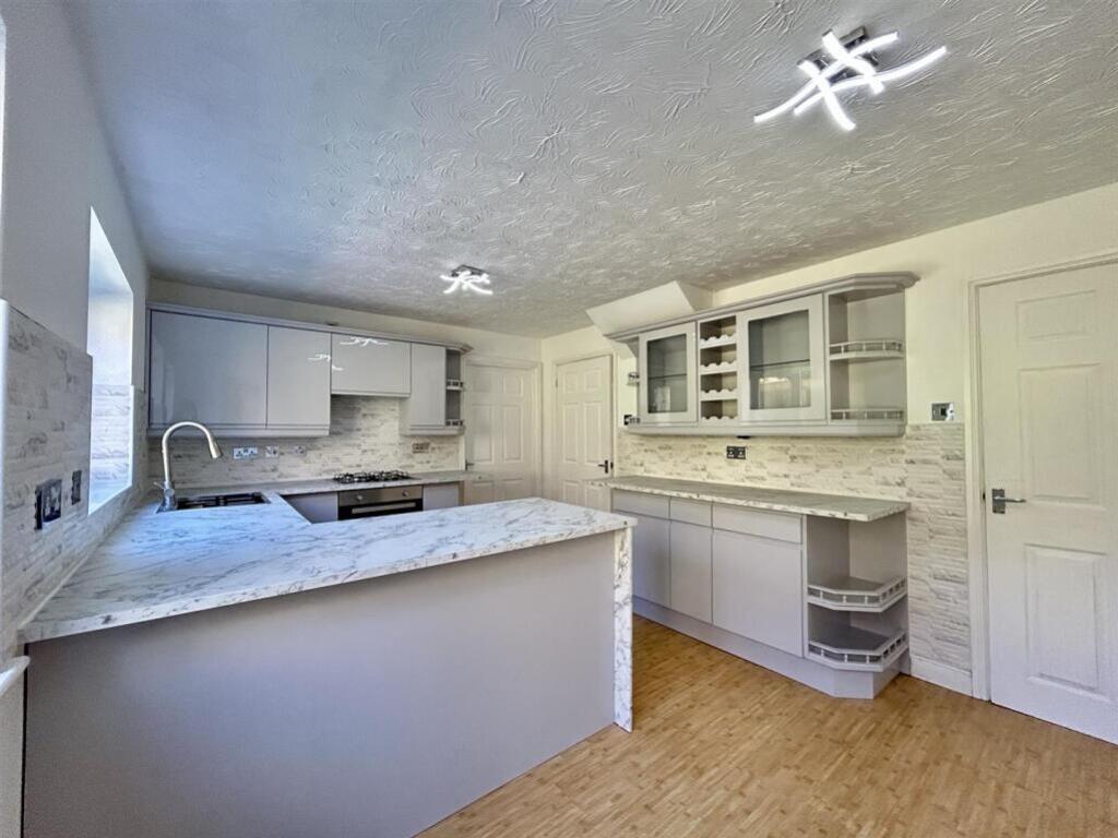 Additional image 2 of Bishops Walk, Cradley Heath, West Midlands, B64