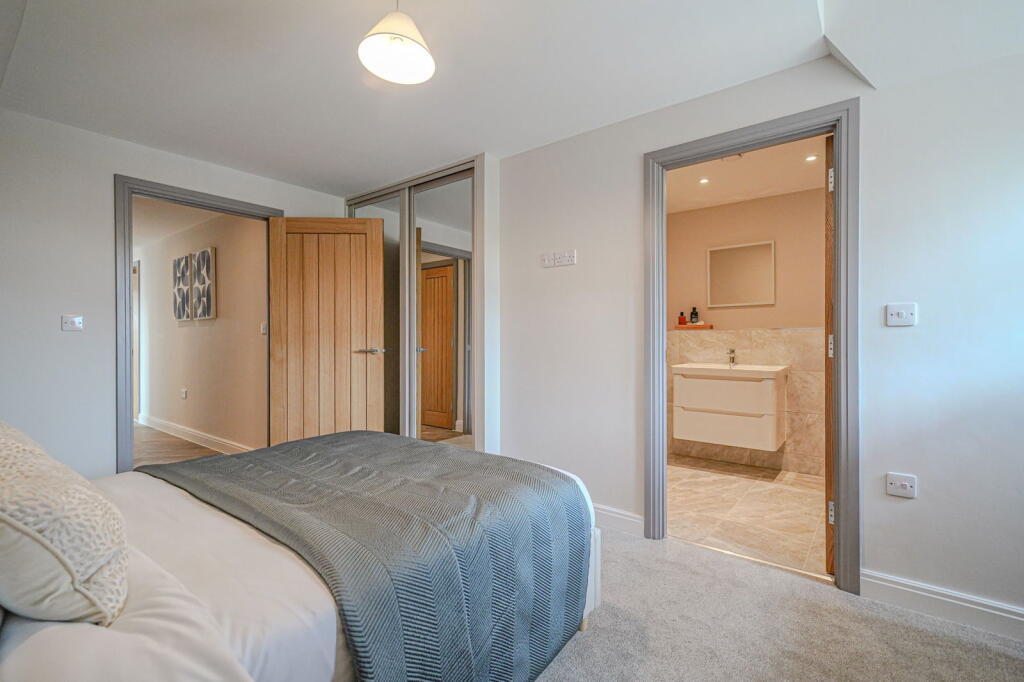 Additional image 9 of Oak Tree Place